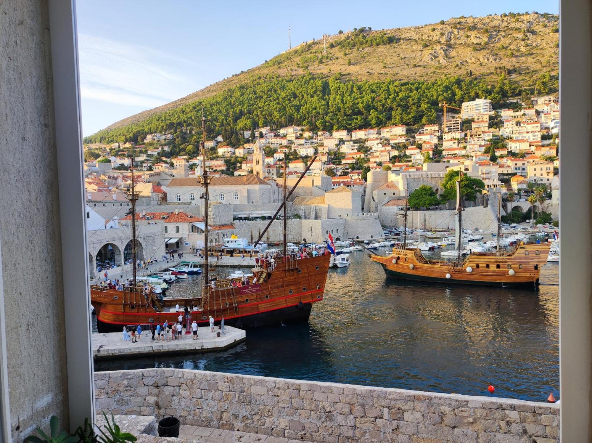 Brand New Apartment With Old Port View- Mala Vrata Dubrovnik Bagian luar foto